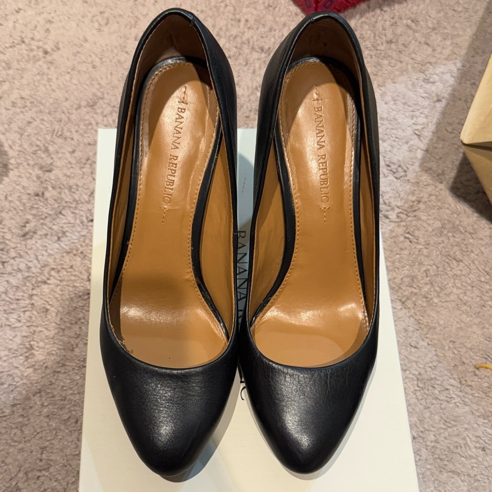 Banana Republic Black Women's Heels